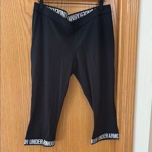 Under Armour Black Capri Leggings